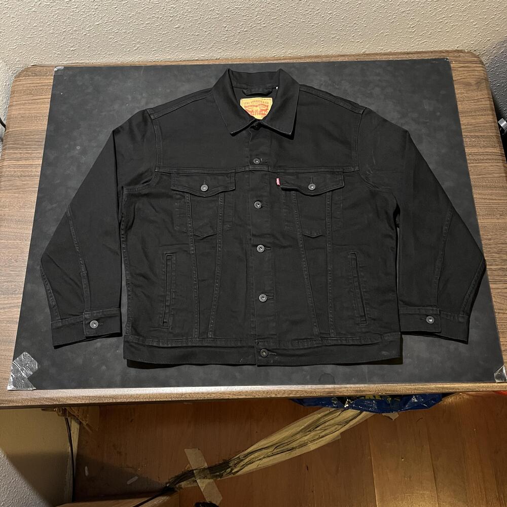 Levis Jacket Mens XL Black Trucker Denim Jean Button Front Pockets Red Tab